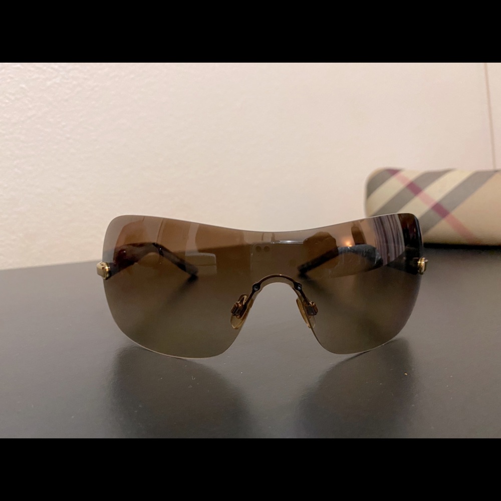 Burberry sunglasses